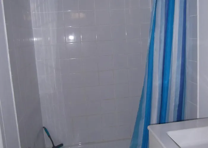 En Rez-de-chaussee Avec Marche * Le Grau-du-Roi